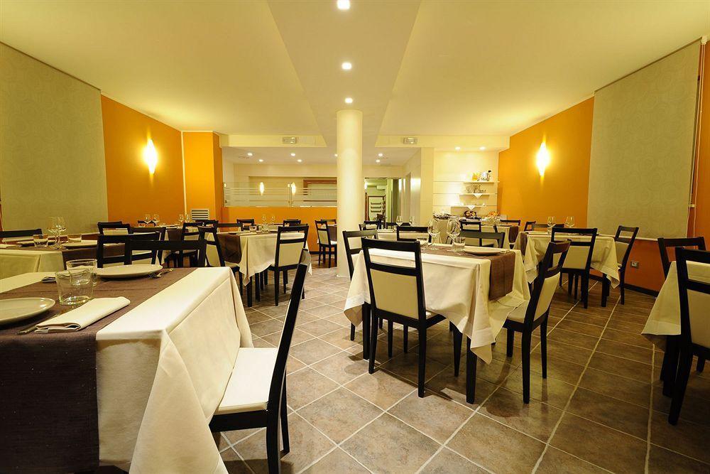 Hotel Albergo Leon Bianco Gonars 3*