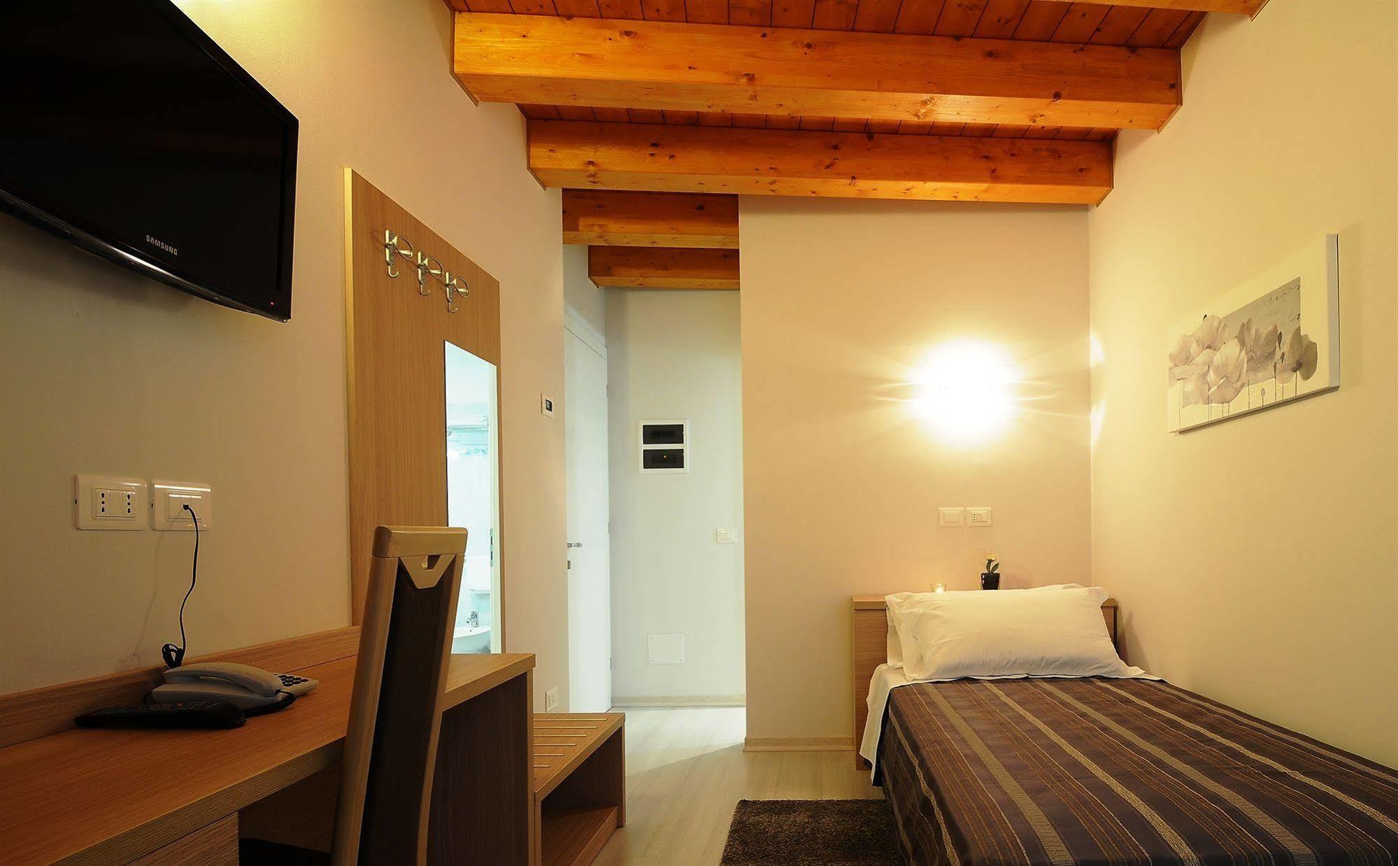 Albergo Leon Bianco Gonars 3* Gonàrs